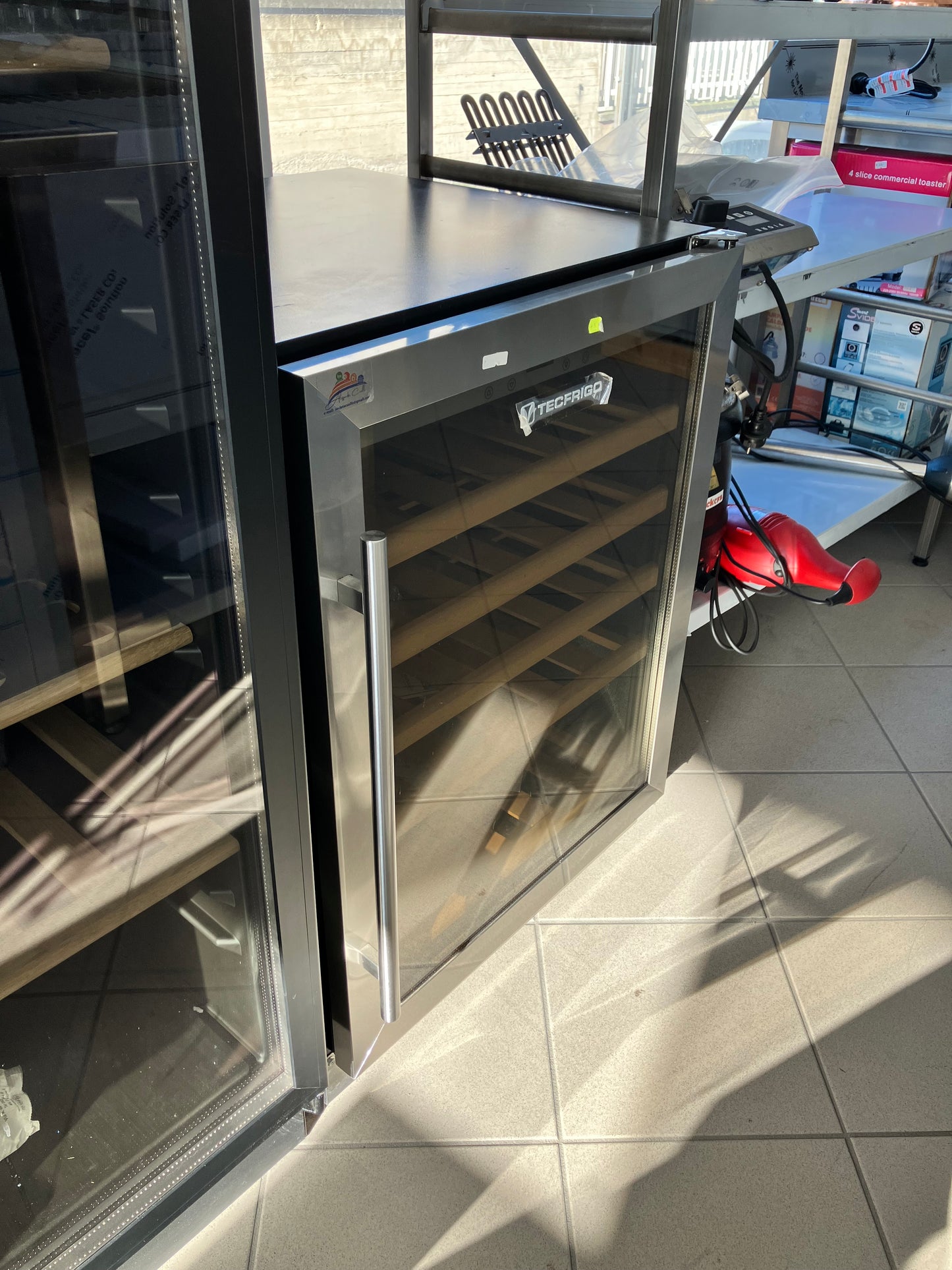 frigo per vini sommelier 18
